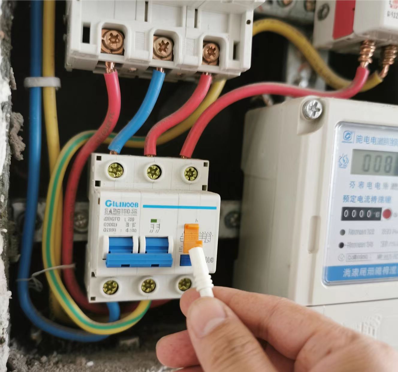智能電表的度數(shù)計(jì)算是否受外界因素的影響？